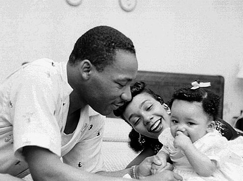 mlk-with-family